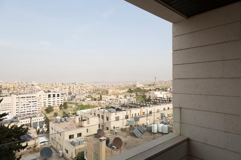Liv Weibdeh Hotel Suites image