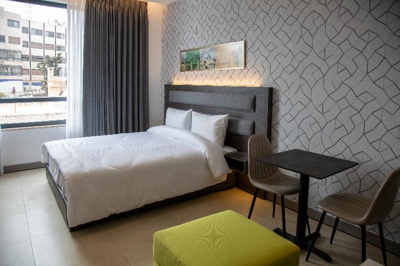 Liv Weibdeh Hotel Suites image