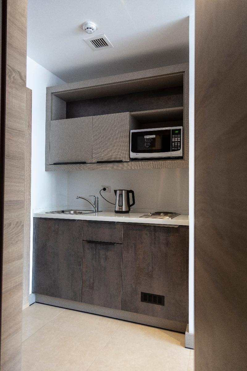 Liv Weibdeh Hotel Suites image