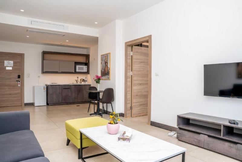 Liv Weibdeh Hotel Suites image