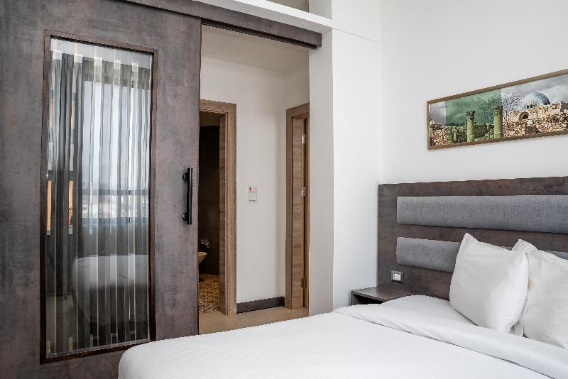 Liv Weibdeh Hotel Suites image