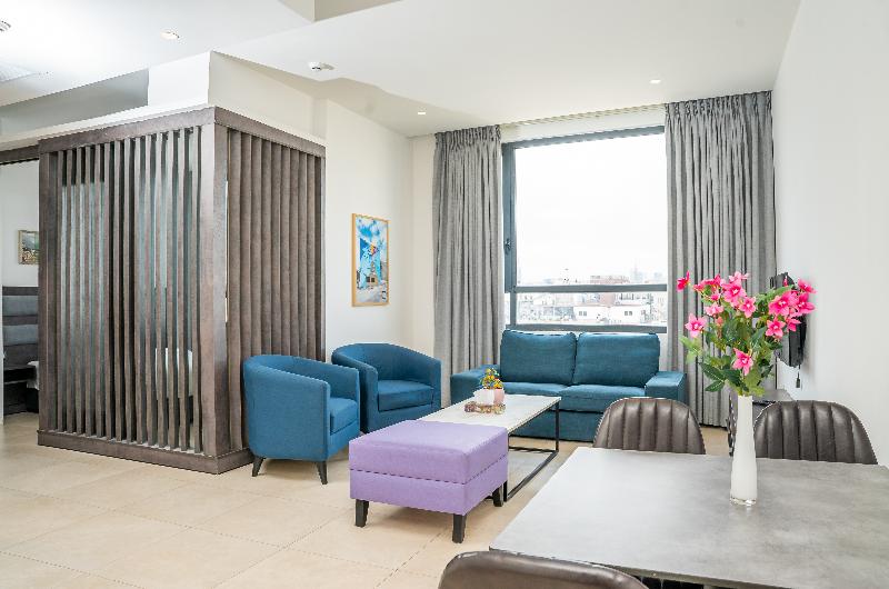 Liv Weibdeh Hotel Suites image