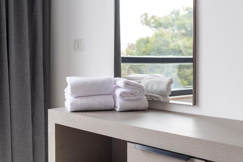 Liv Weibdeh Hotel Suites image