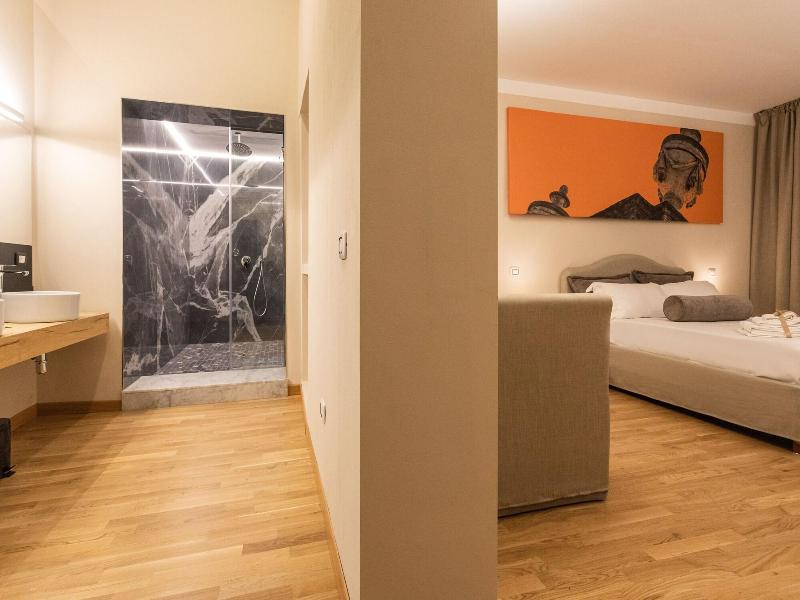 Divisi Suites & Spa image