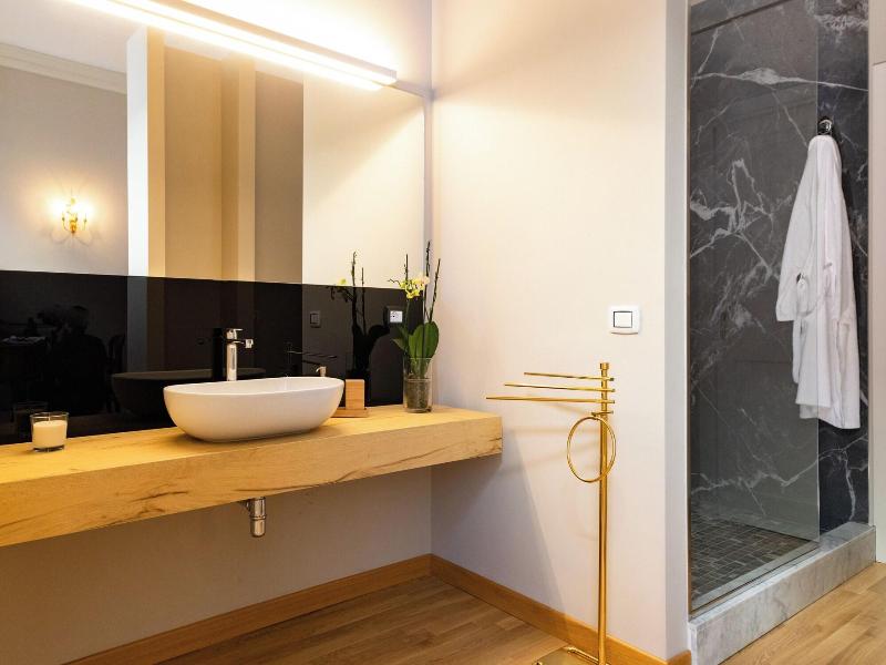 Divisi Suites & Spa image