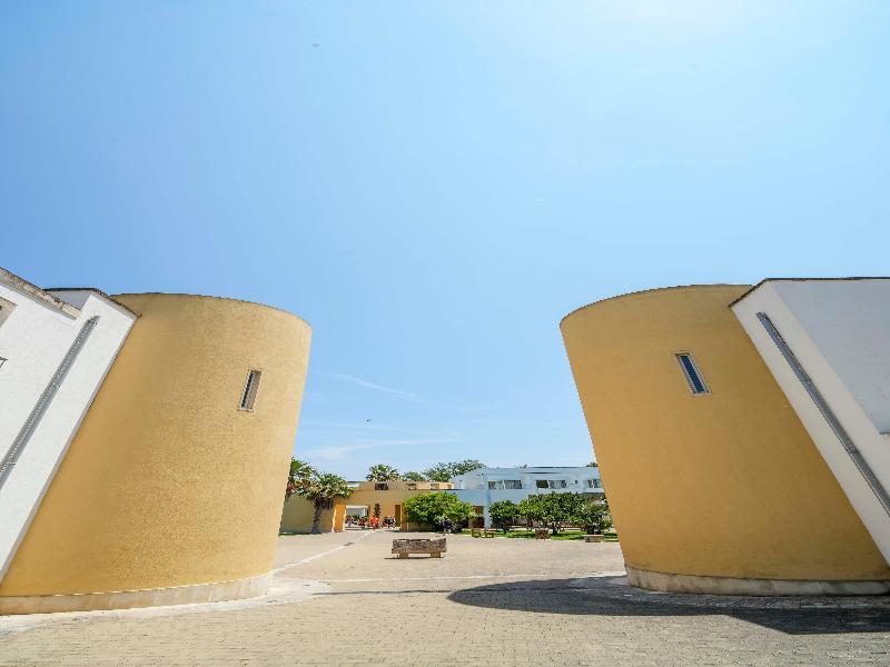 Fruti Village Torre dell'Orso la Brunese image