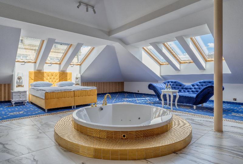 Czeczotka Palace Apartments