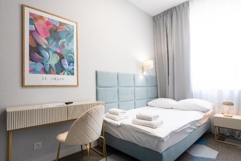 Moon Aparthotel image
