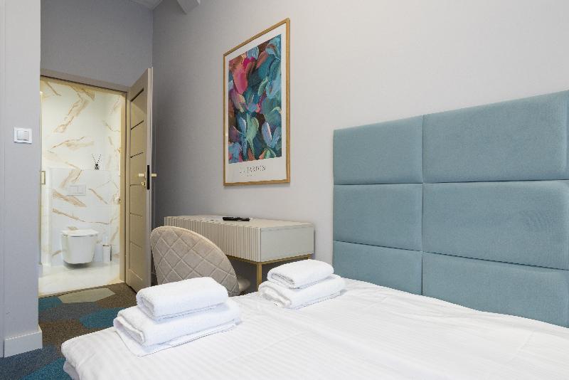 Moon Aparthotel image