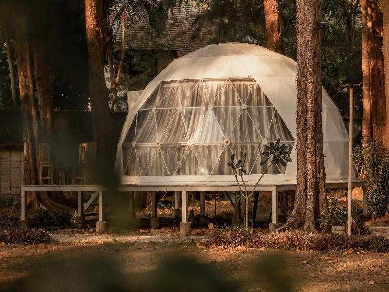 Eco Lanta Hideaway Beach Resort image