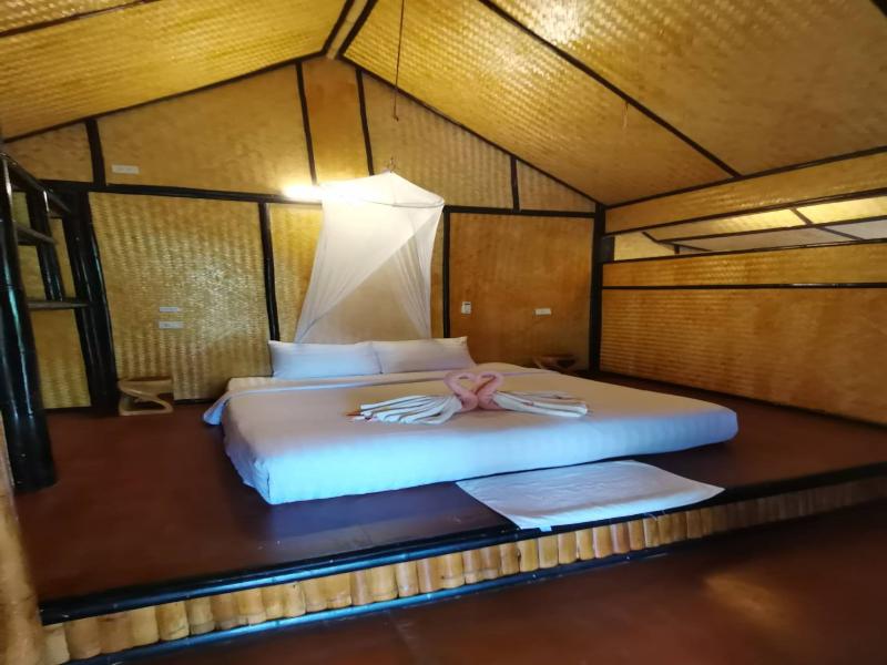 Eco Lanta Hideaway Beach Resort image