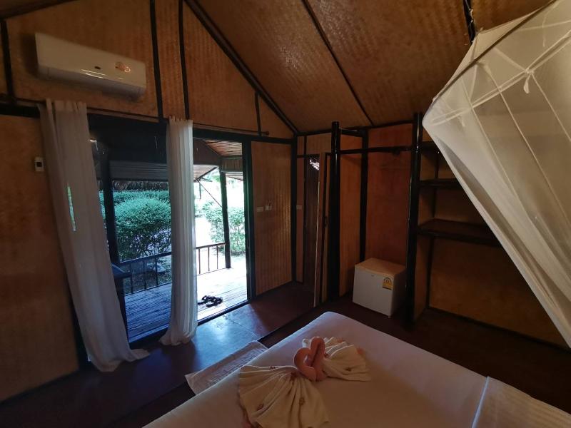 Eco Lanta Hideaway Beach Resort image