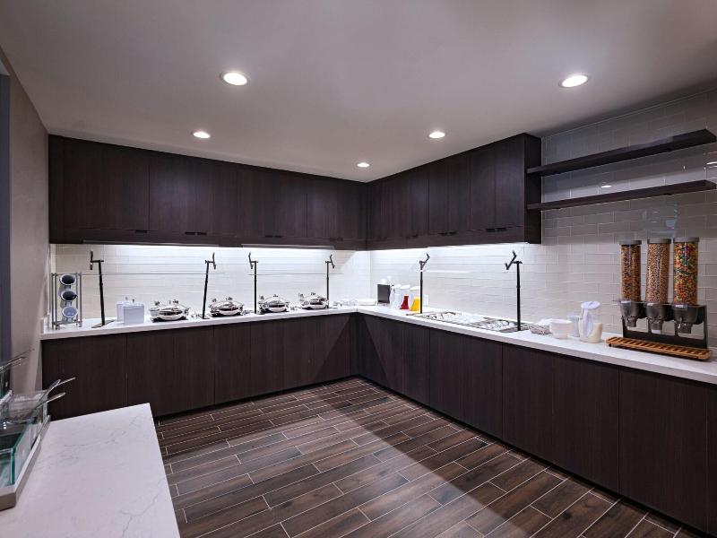 Residence Inn By Marriott New Brunswick Tower Ce image