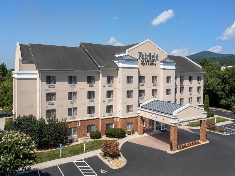 Fairfield Inn & Suites By Marriott Roanoke Holli