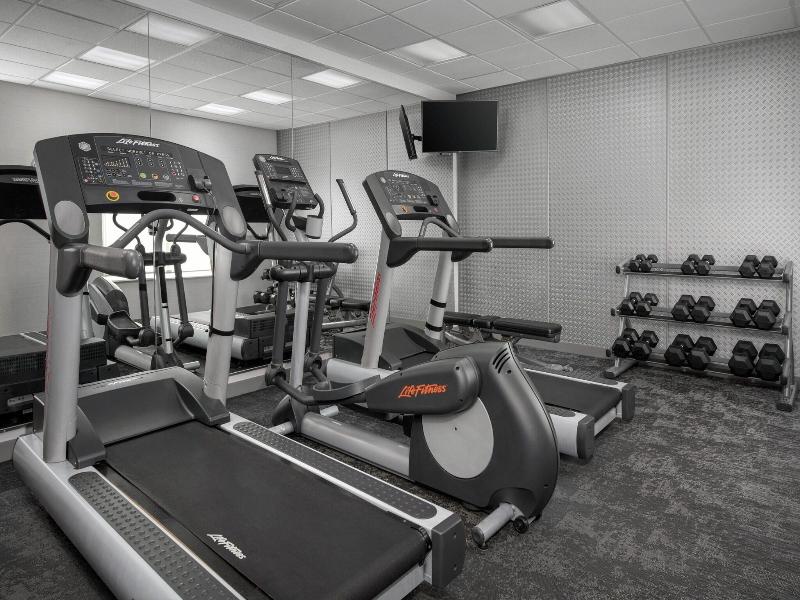 Fairfield Inn & Suites By Marriott Roanoke Holli