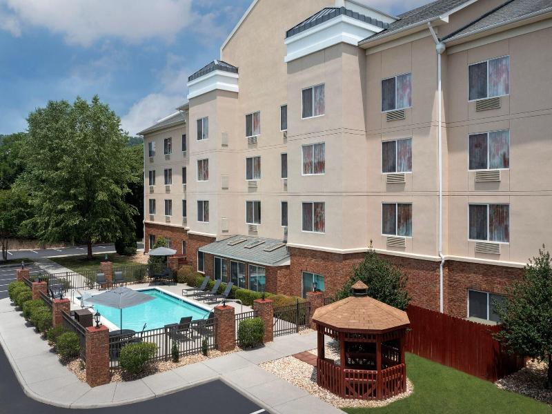 Fairfield Inn & Suites By Marriott Roanoke Holli