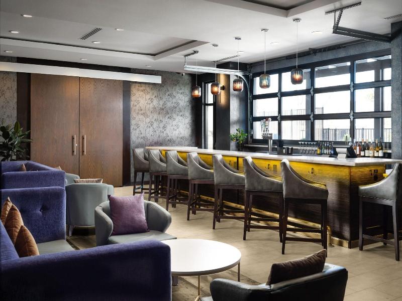 Springhill Suites By Marriott Milpitas Silicon V image