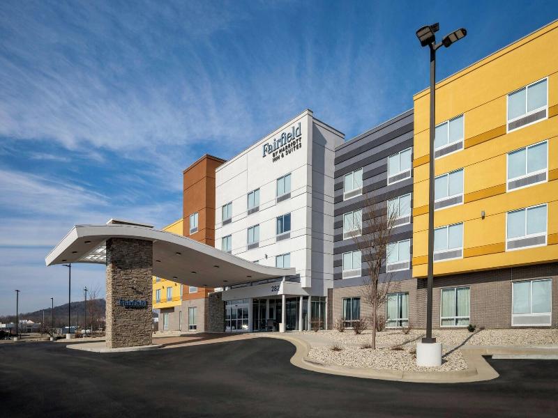 Fairfield Inn & Suites By Marriott Louisville Sh