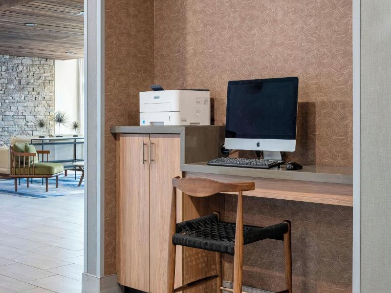 Fairfield Inn & Suites By Marriott Louisville Sh