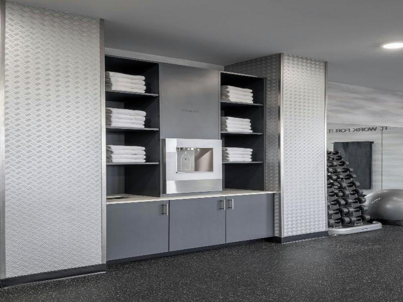Fairfield Inn & Suites By Marriott Louisville Sh
