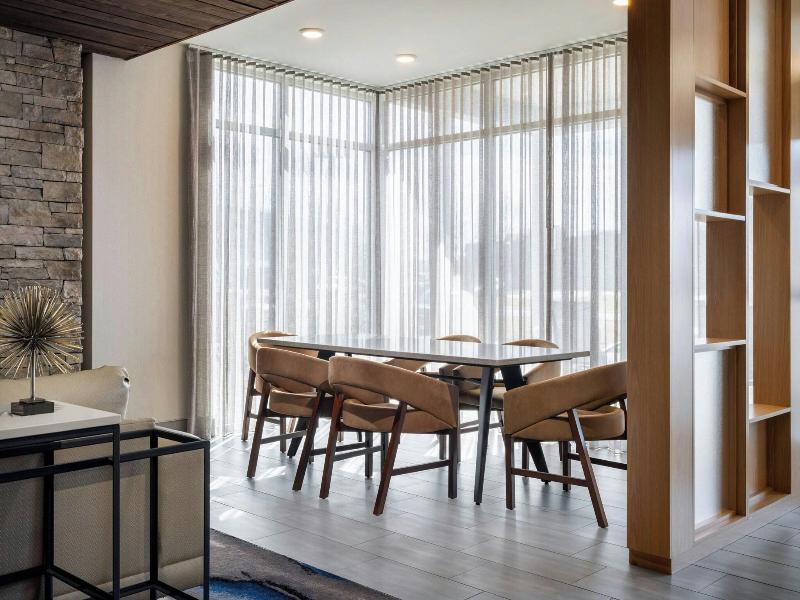Fairfield Inn & Suites By Marriott Louisville Sh