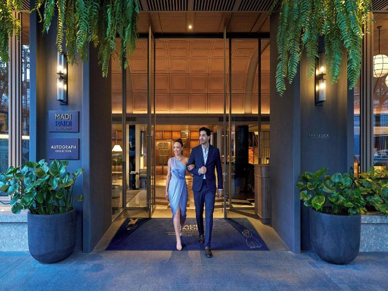 Madi Paidi Bangkok, Autograph Collection (marrio image