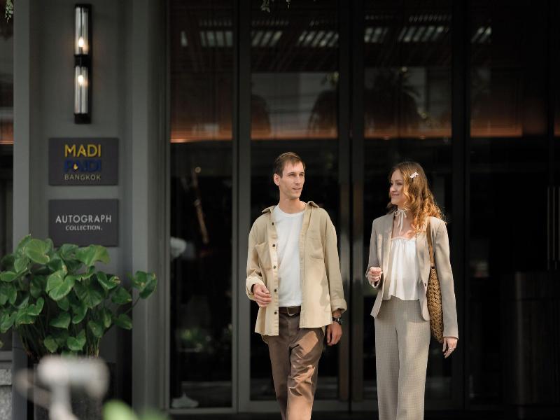 Madi Paidi Bangkok, Autograph Collection (marrio image