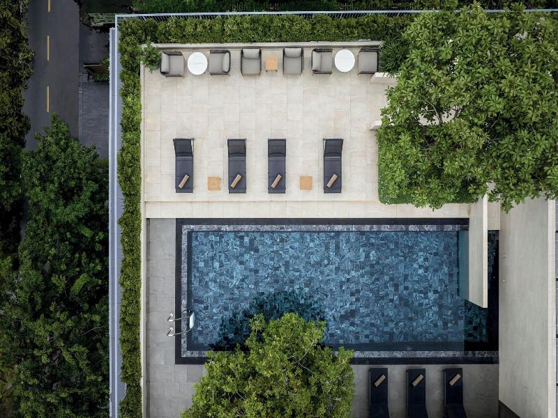 Madi Paidi Bangkok, Autograph Collection (marrio image