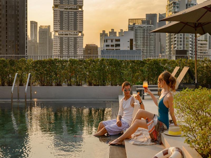 Madi Paidi Bangkok, Autograph Collection (marrio image