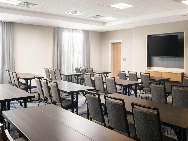 Fairfield Inn & Suites By Marriott Knoxville Nor