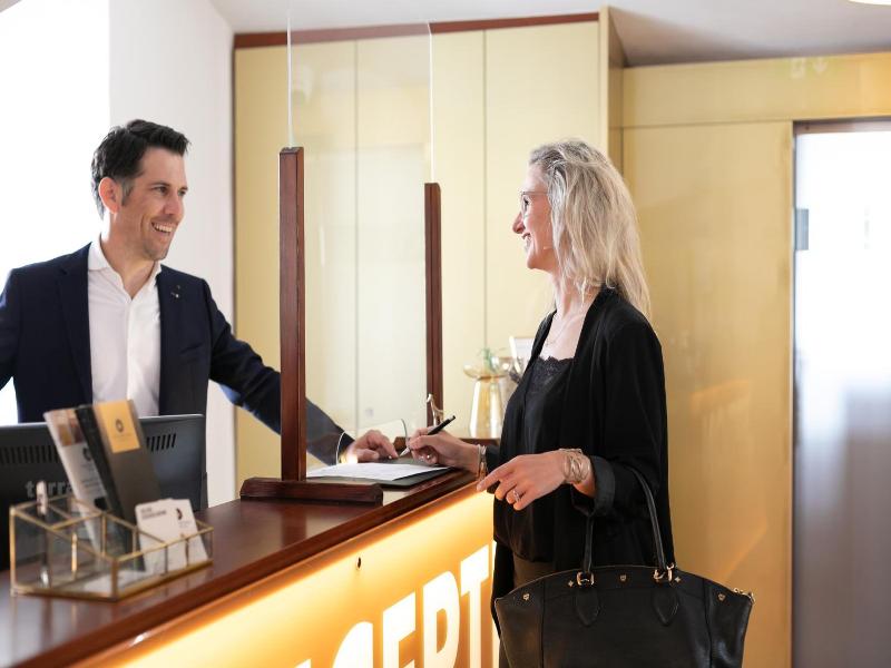 Stadthotel Zur Goldenen Krone image