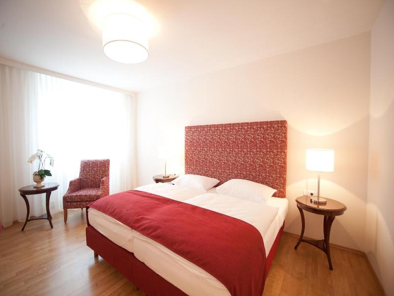 Stadthotel Zur Goldenen Krone image