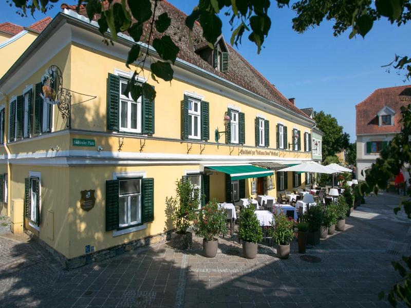 Stadthotel Zur Goldenen Krone image