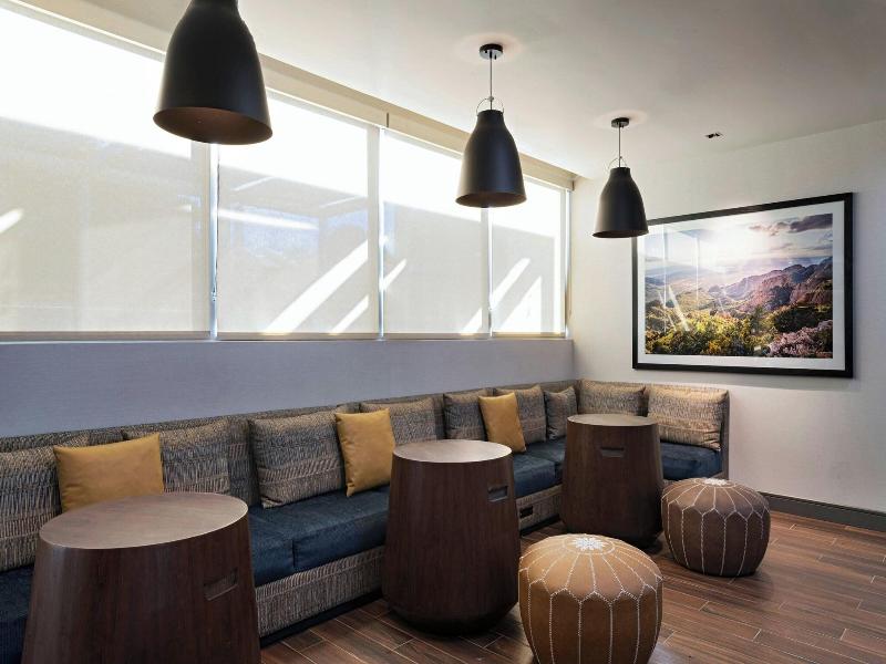 Fairfield By Marriott Inn & Suites Albuquerque U