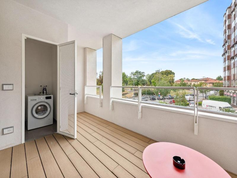 Limehome Milan Via Stresa image