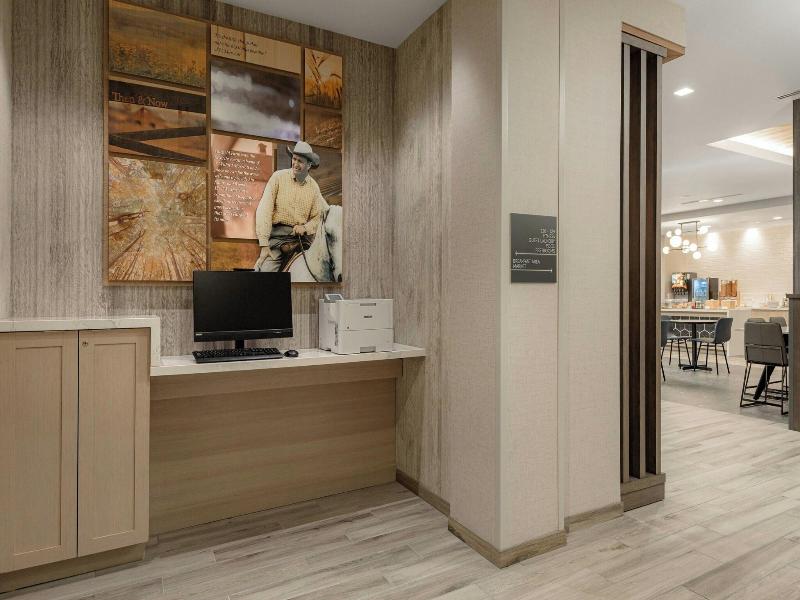 Towneplace Suites By Marriott Cincinnati Oakley image