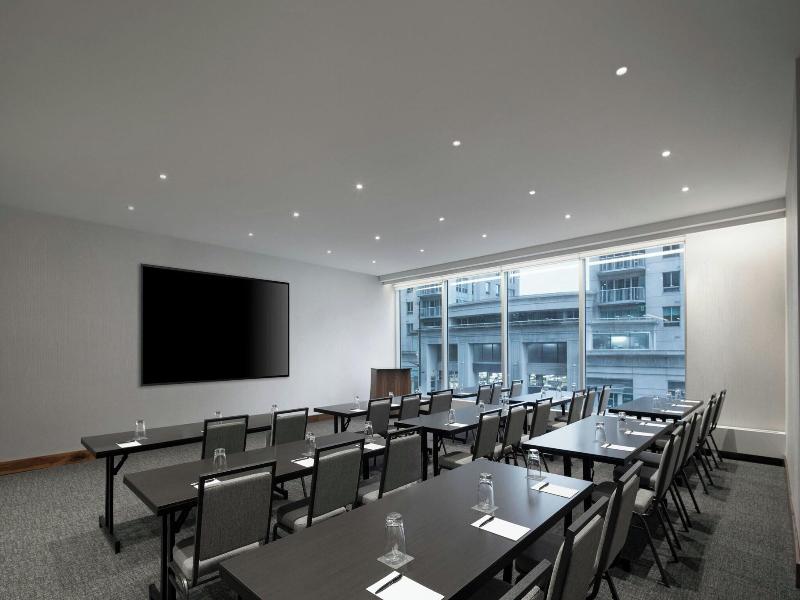 Ac Hotel By Marriott Ottawa Dwtn