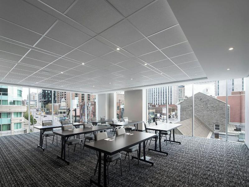 Ac Hotel By Marriott Ottawa Dwtn