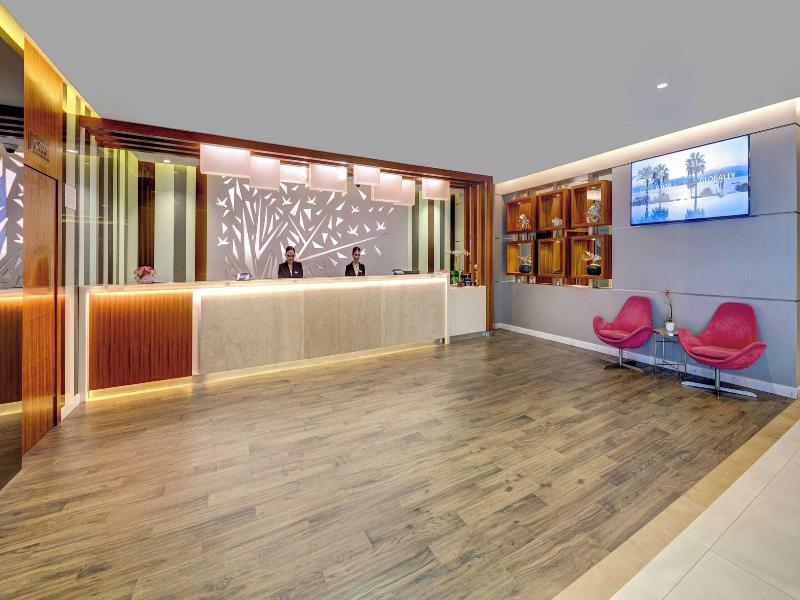 Howard Johnson Plaza By Wyndham Dubai Deira image
