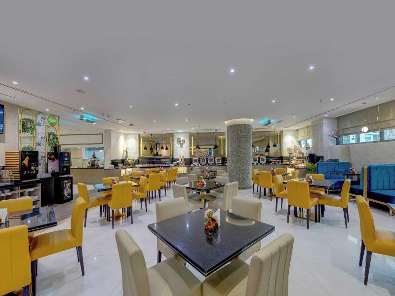 Howard Johnson Plaza By Wyndham Dubai Deira image