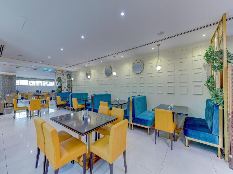Howard Johnson Plaza By Wyndham Dubai Deira image