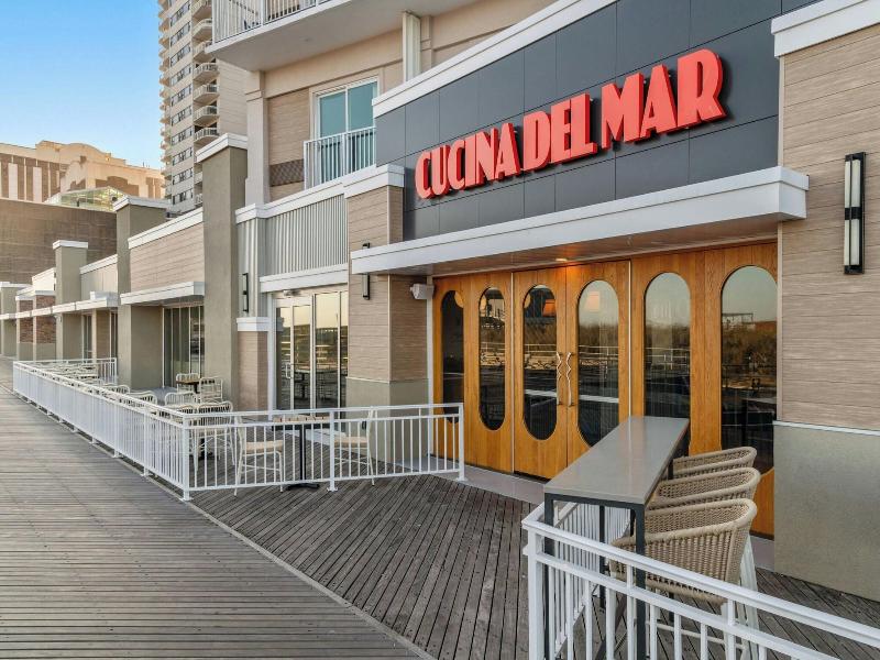 The Seahaus Hotel, Atlantic City Boardwalk, A Tr image