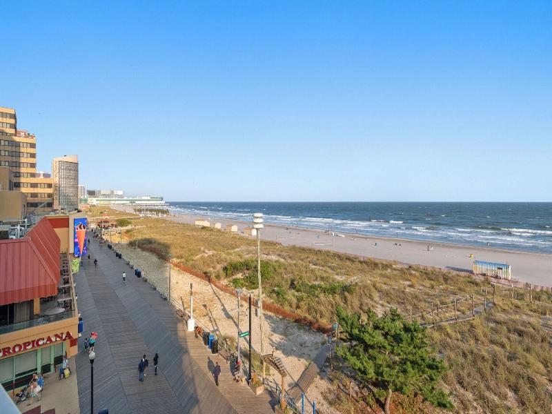 The Seahaus Hotel, Atlantic City Boardwalk, A Tr image