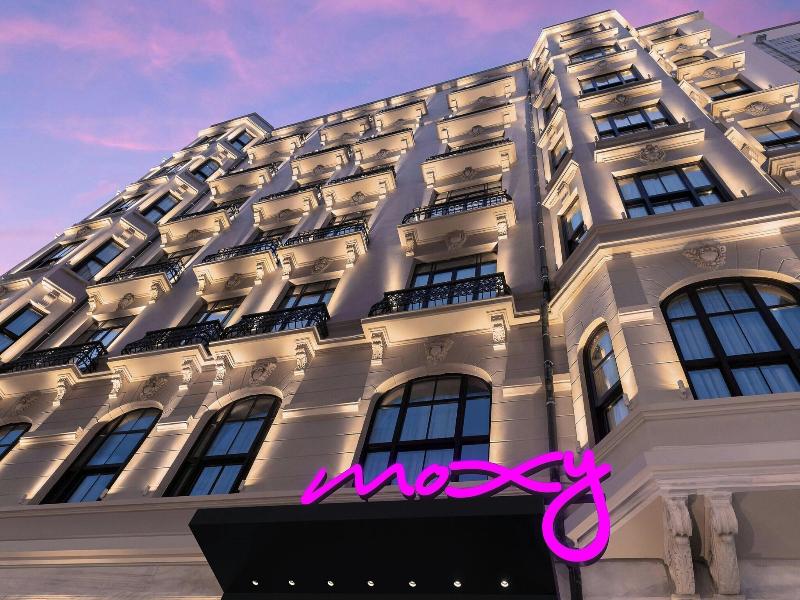 Moxy Istanbul Taksim image