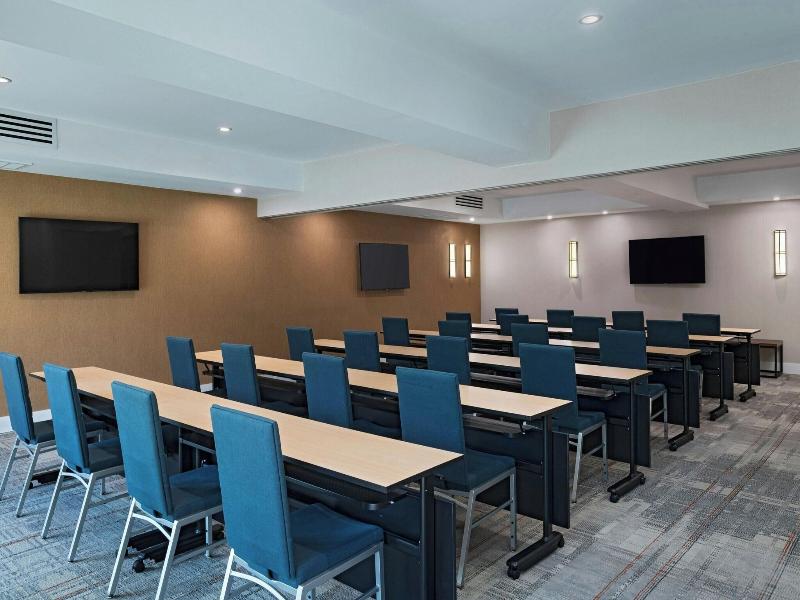 Four Points By Sheraton Austin Airport