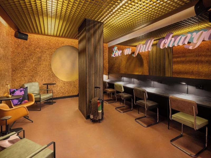 Moxy London Piccadilly Circus image