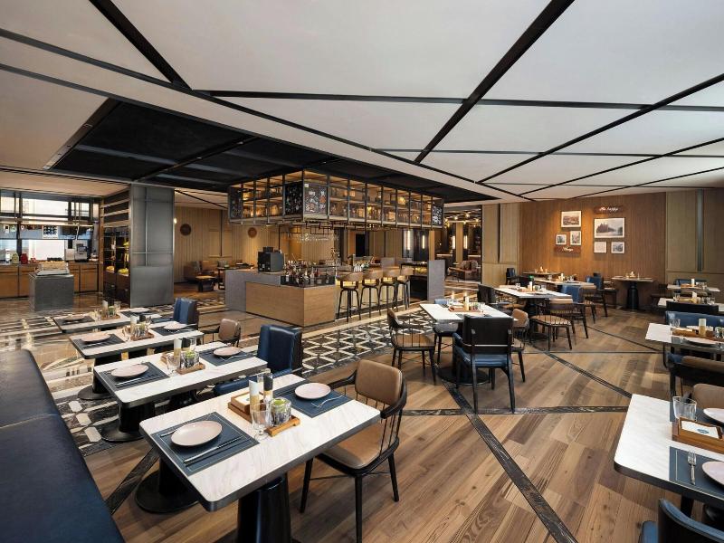 Four Points By Sheraton Tianjin Jiefang Bridge image
