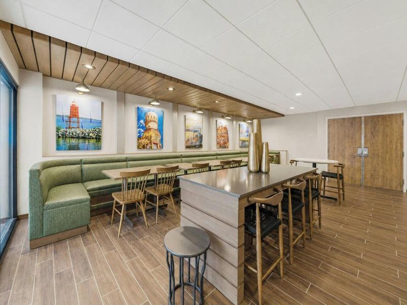 Fairfield By Marriott Inn & Suites Mount Pleasan image