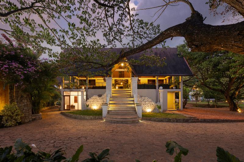 Oak Ray Liyya Water Villas  image