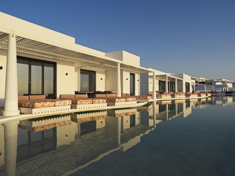 Cresanto Luxury Suites image